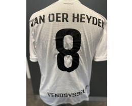Match worn Van der Heyden
